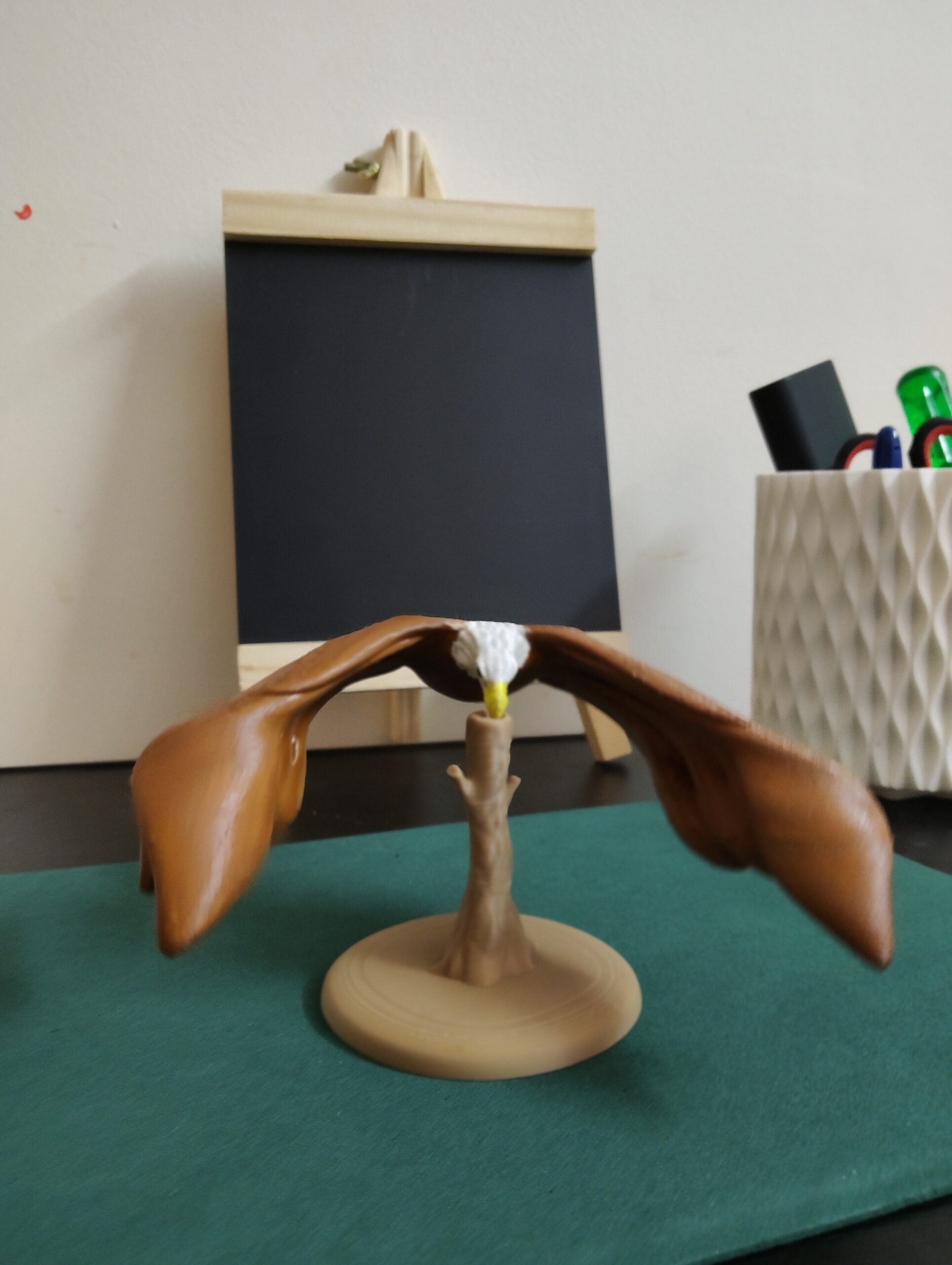 Balance eagle -center of mass