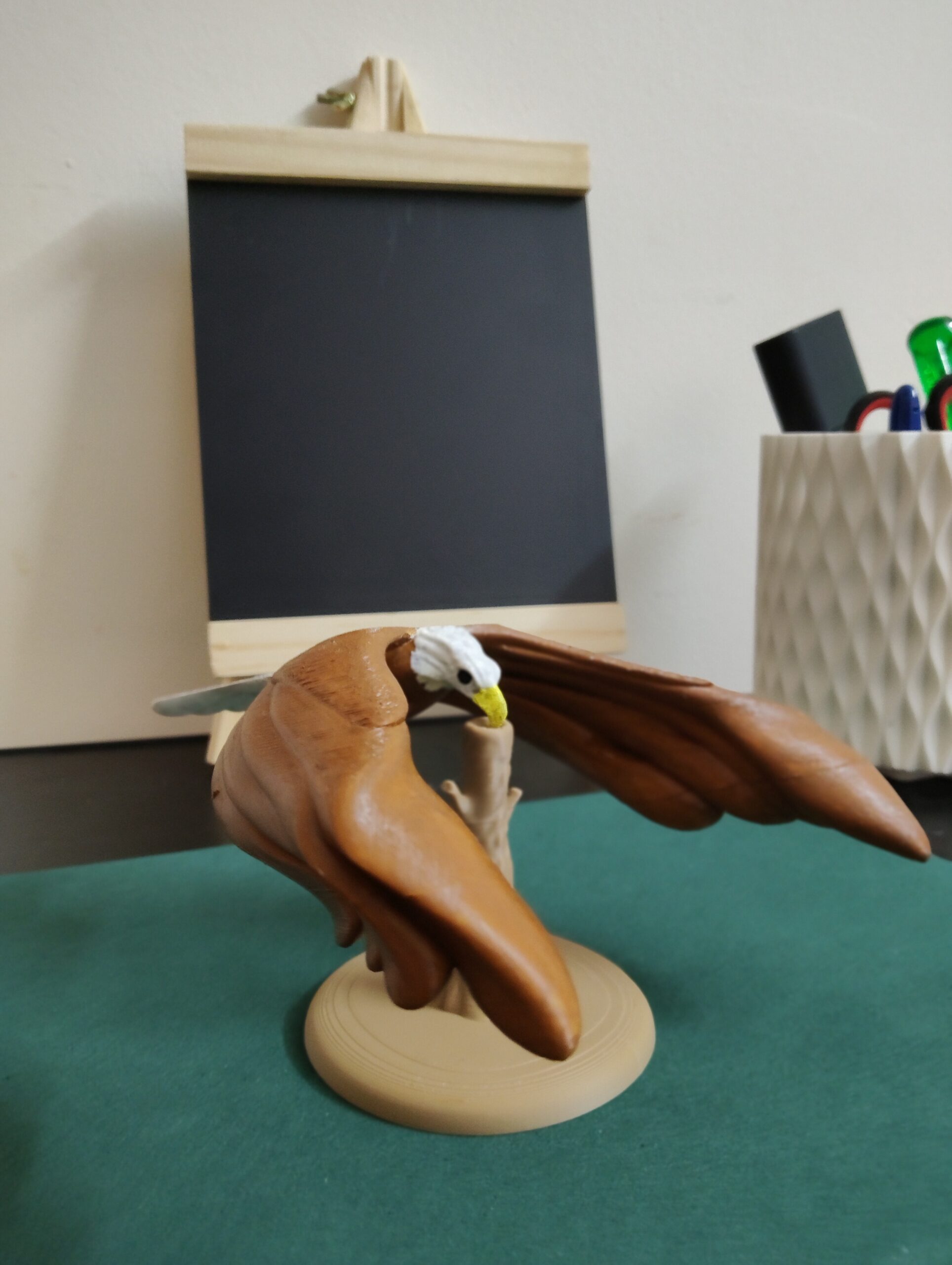 Balance eagle -center of mass